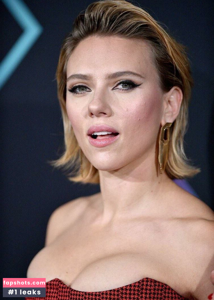 Scarlett Johansson gallery photo #523