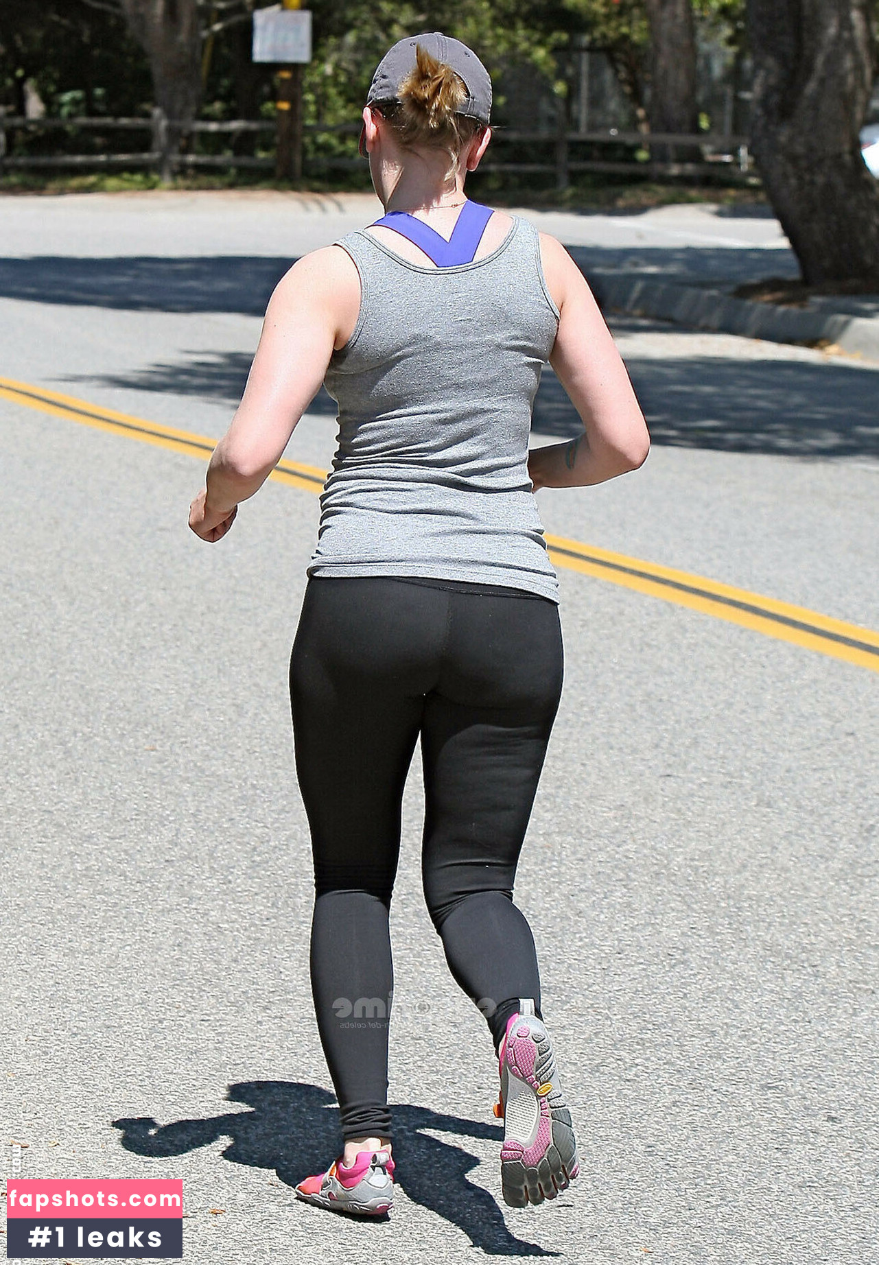 Scarlett Johansson gallery photo #669