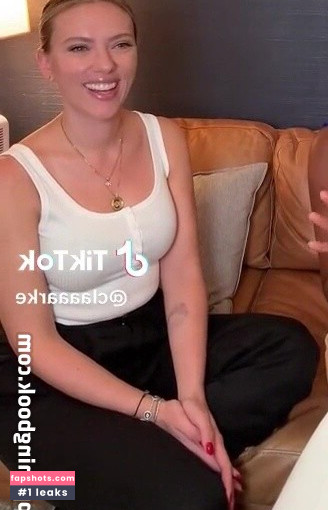 Scarlett Johansson gallery photo #740