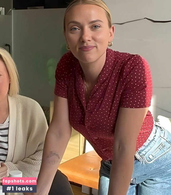 Scarlett Johansson gallery photo #754