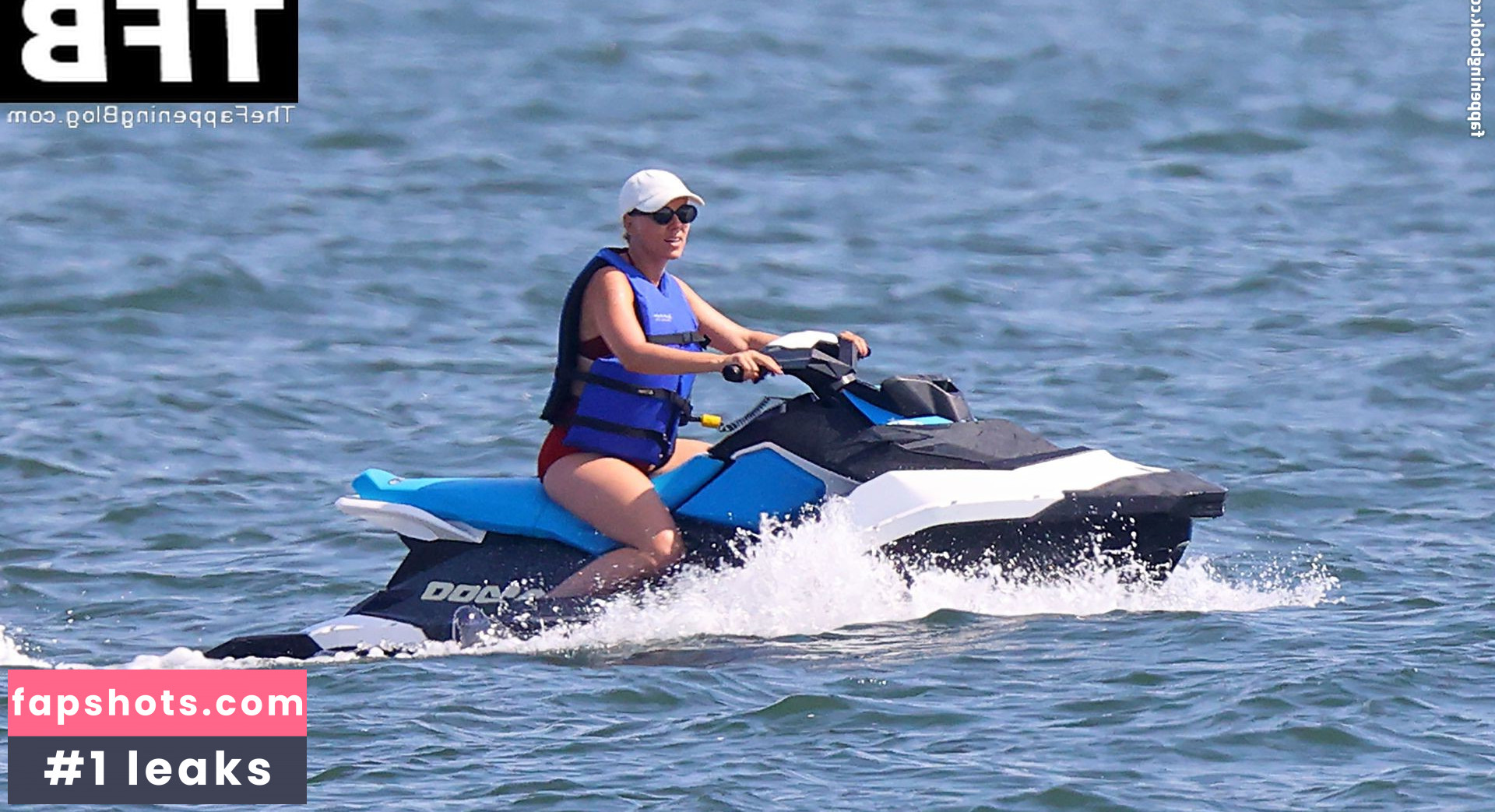 Scarlett Johansson gallery photo #876