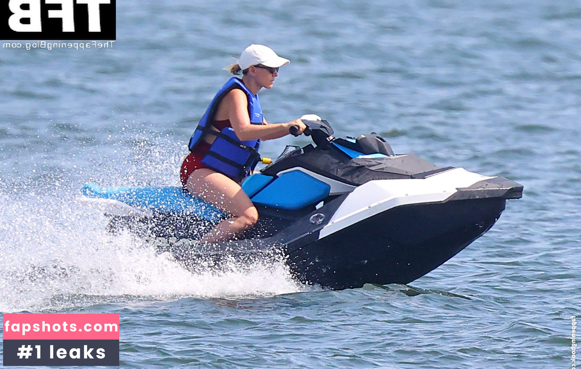 Scarlett Johansson gallery photo #881