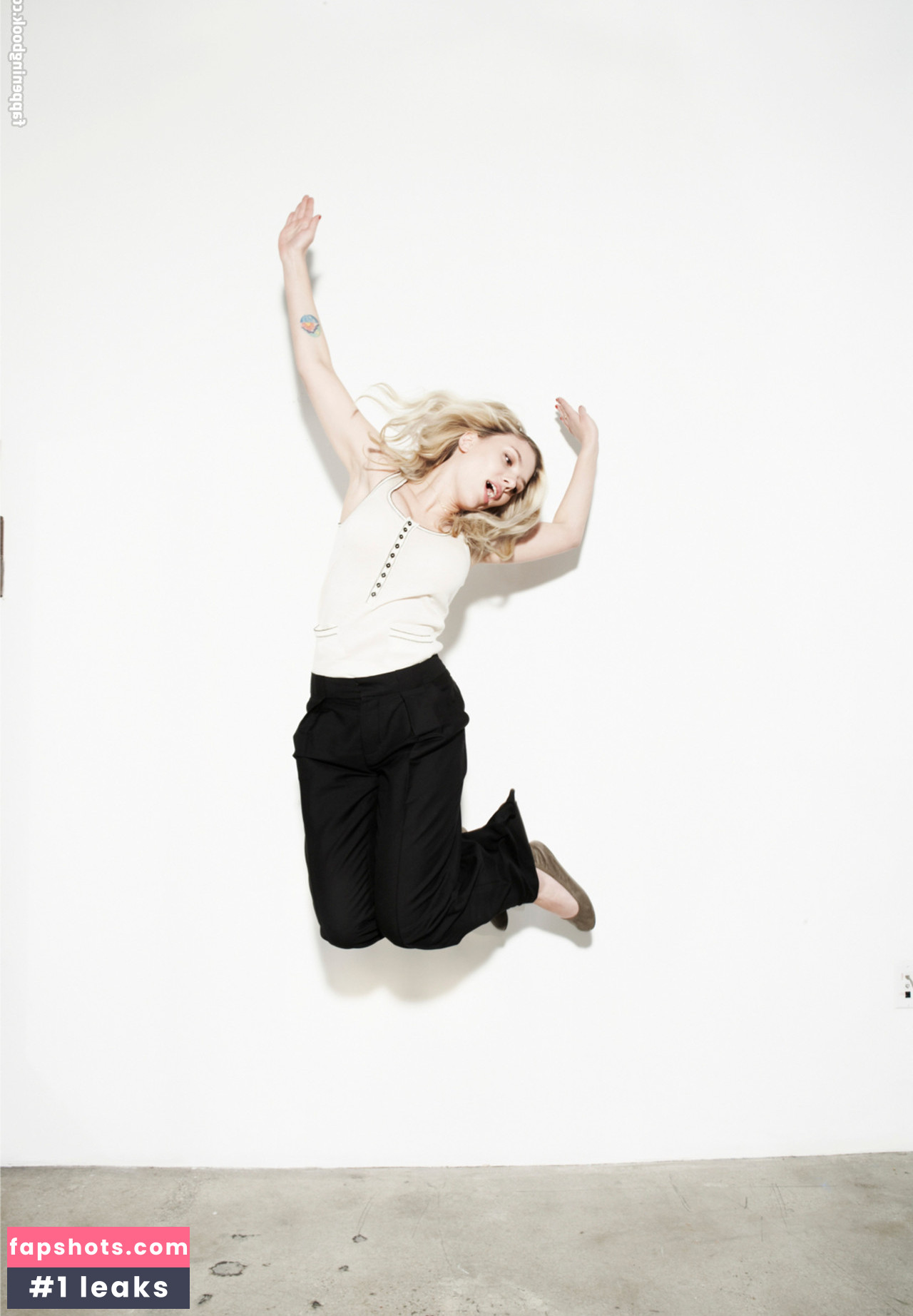 Scarlett Johansson gallery photo #976