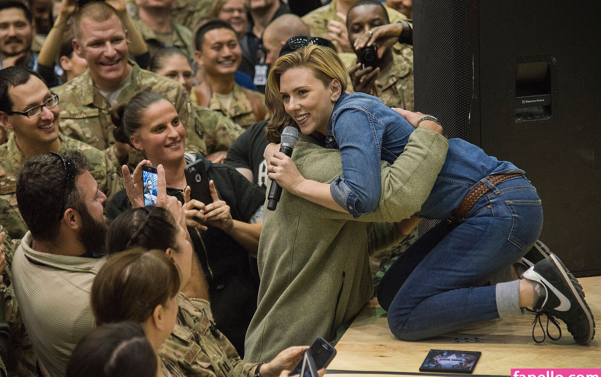 scarlett-johansson gallery photo #2461