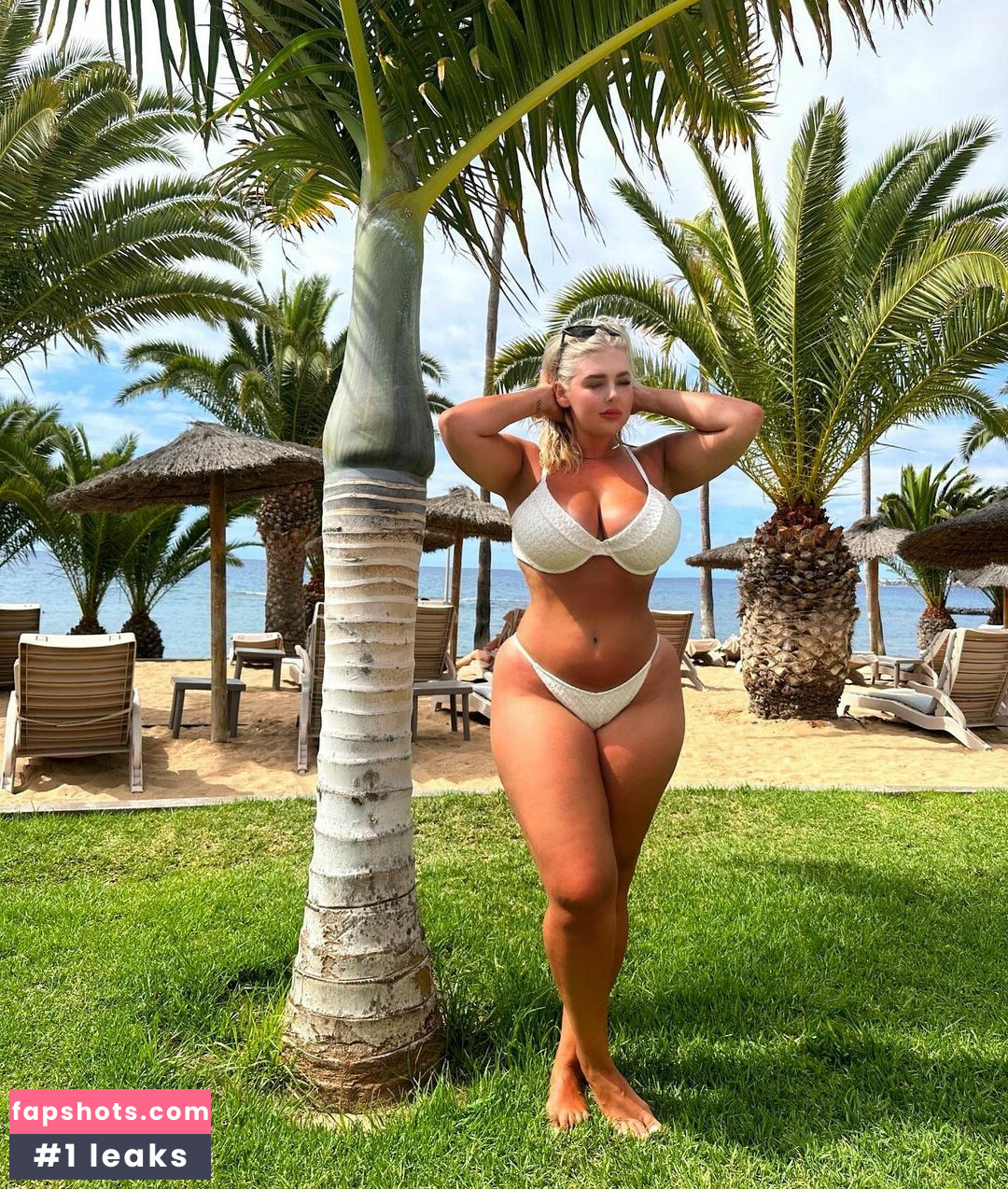 Scarlett Nude Leaks OnlyFans Photos #21 - LeakJerk