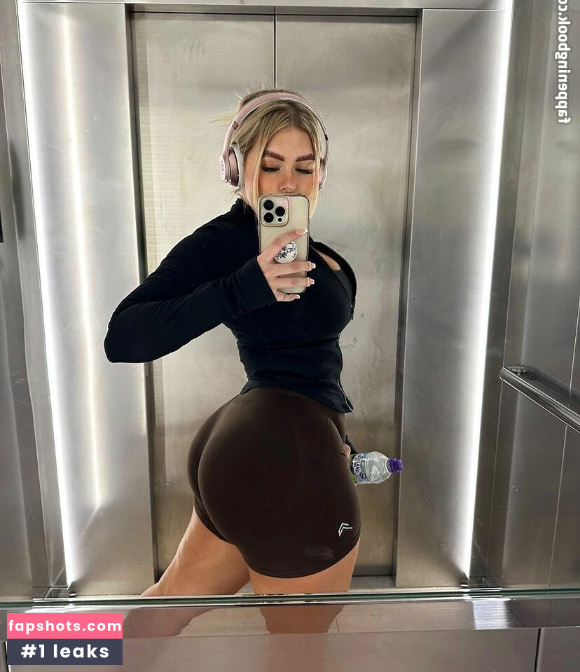 Scarlett Nude Leaks OnlyFans Photos #36 - LeakJerk