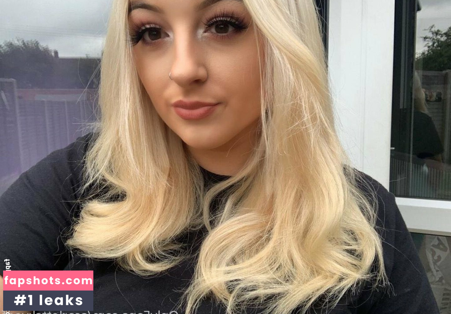 Scarlett Tiny gallery photo #27