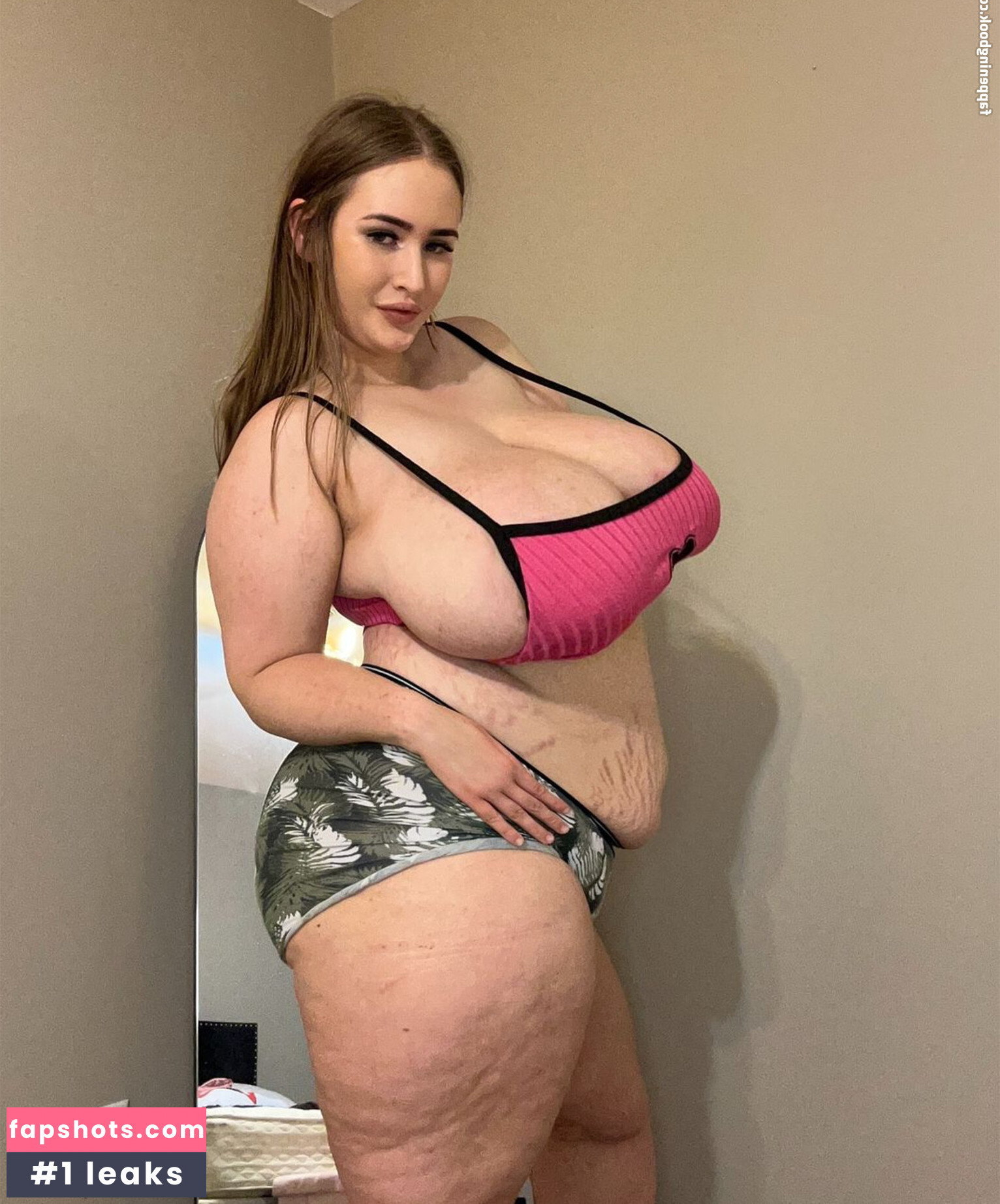 Scarlettrose34 gallery photo #3