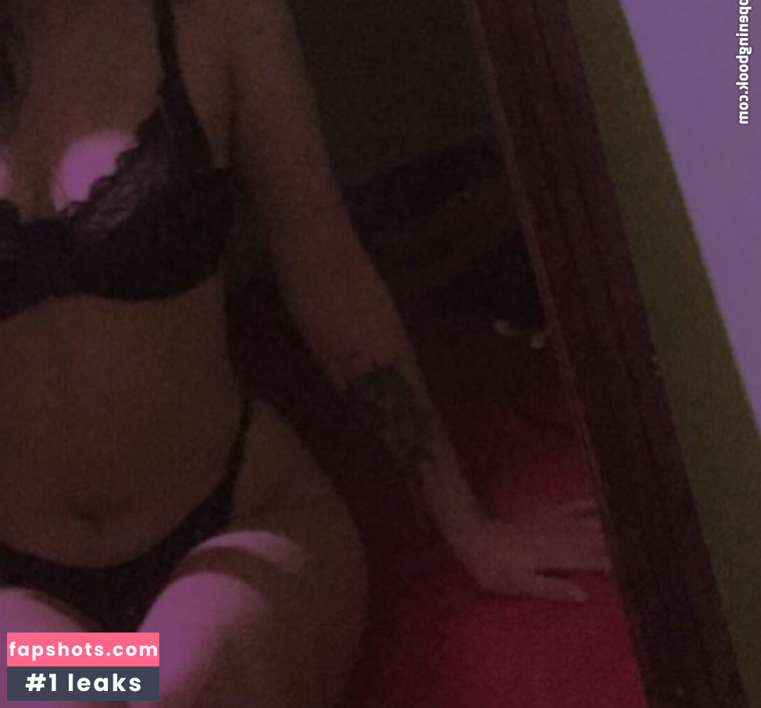 scarmoon22 gallery photo #16