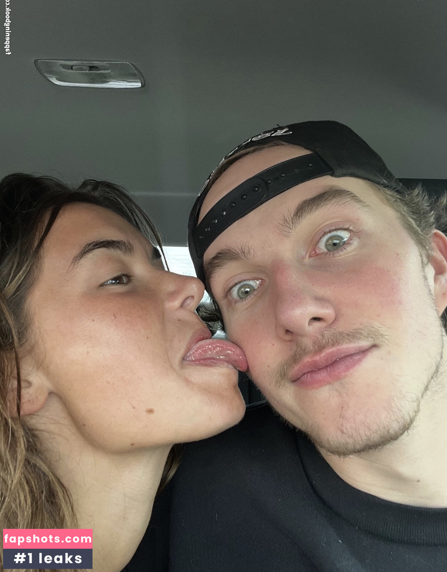 Schlenker Sisters gallery photo #33