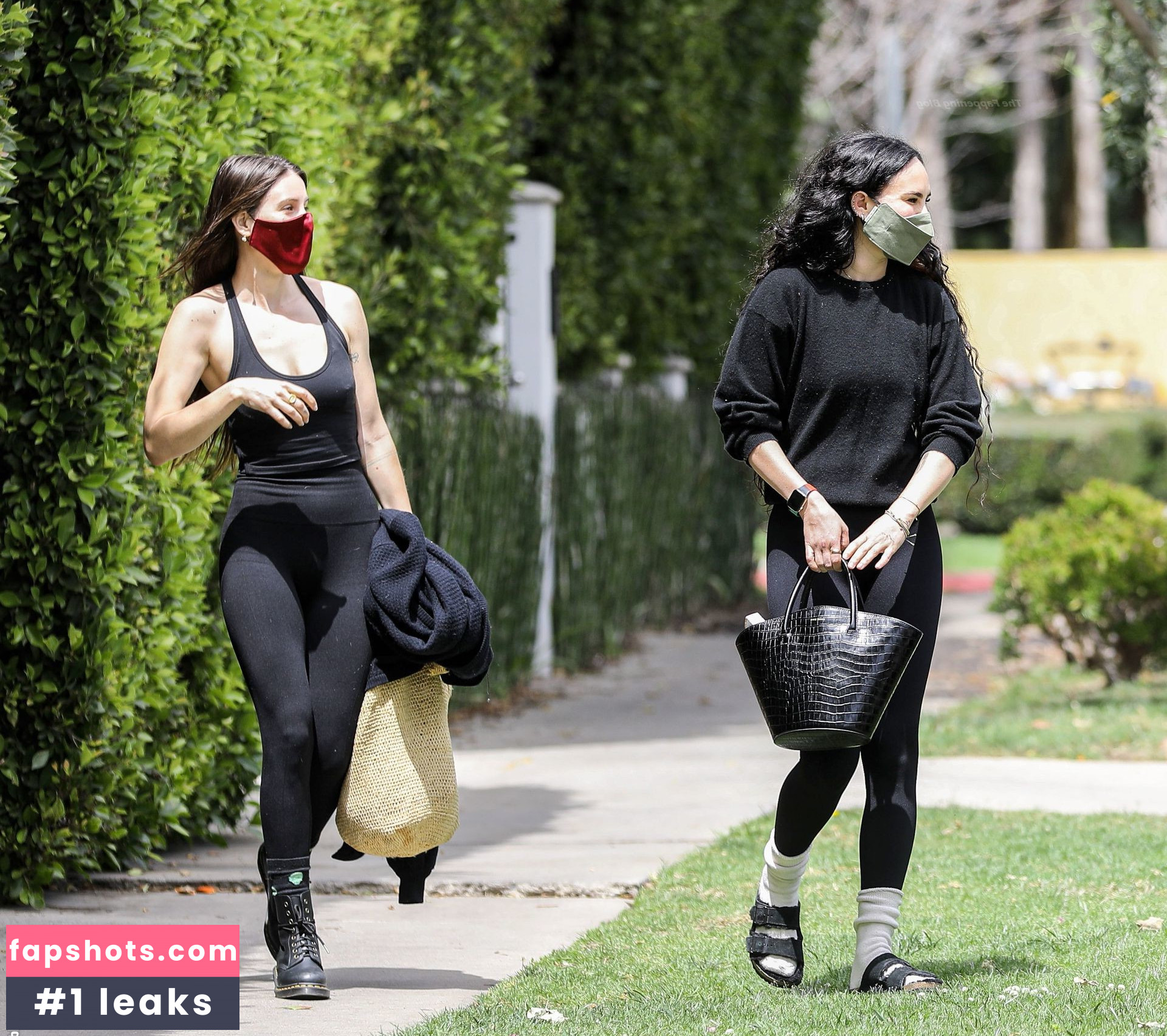 Scout Willis gallery photo #156