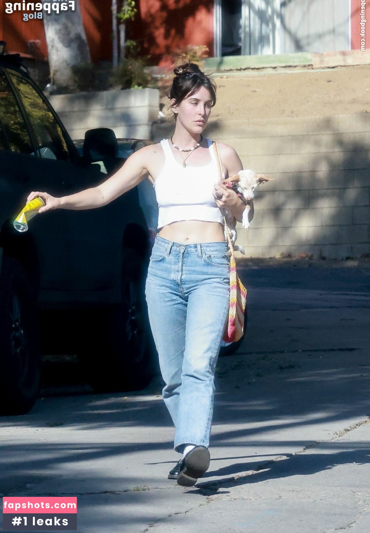 Scout Willis gallery photo #40