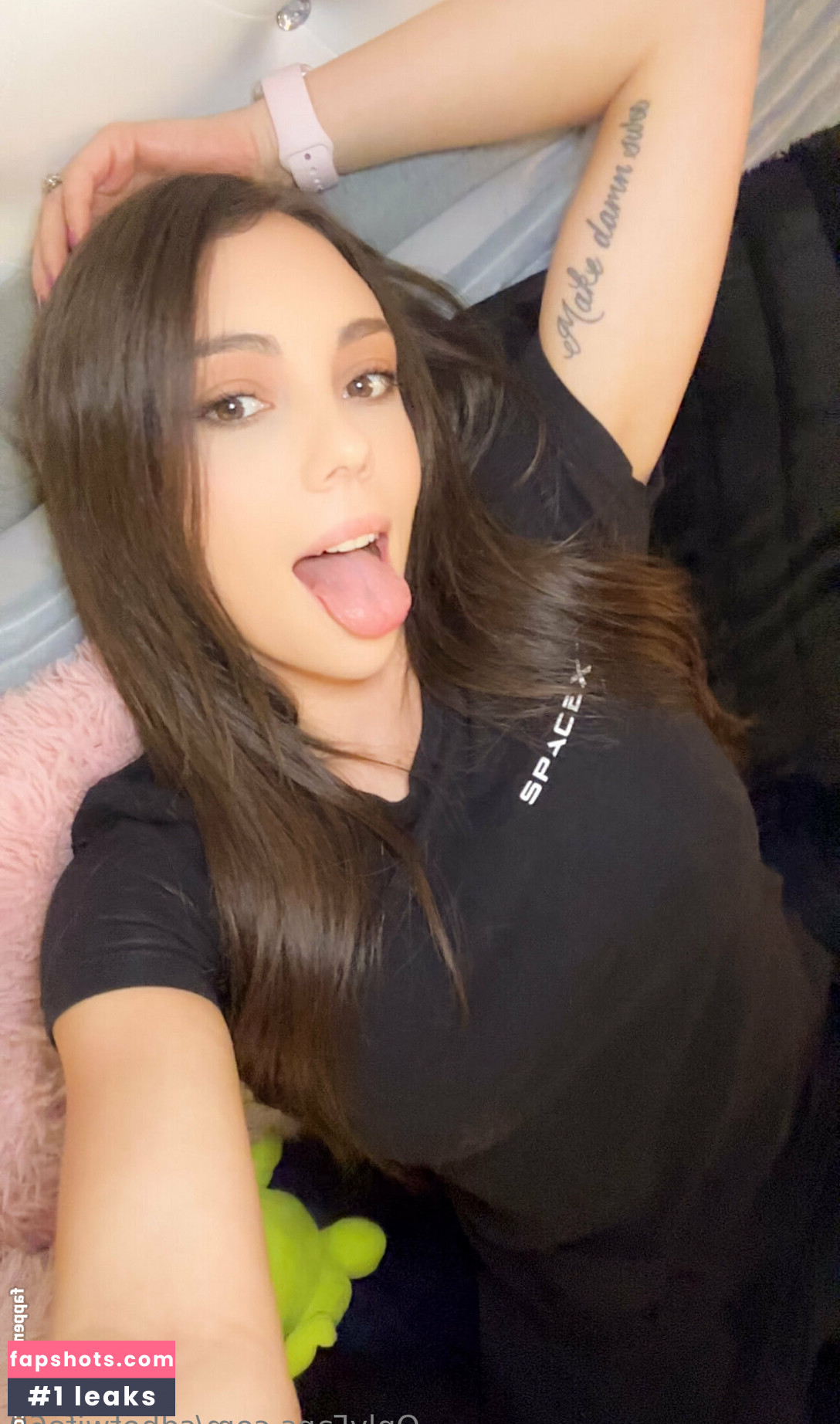 sdhotwife69 gallery photo #17