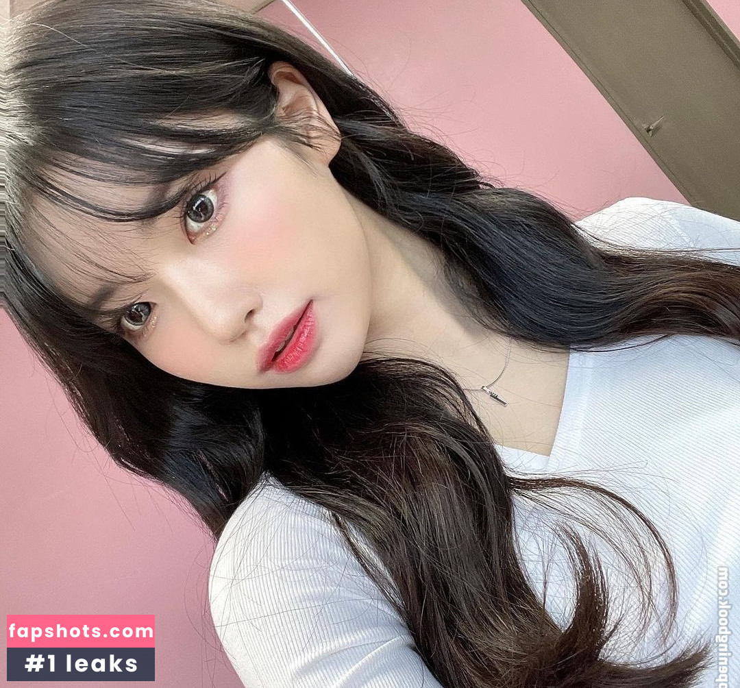 Se Yeon gallery photo #62