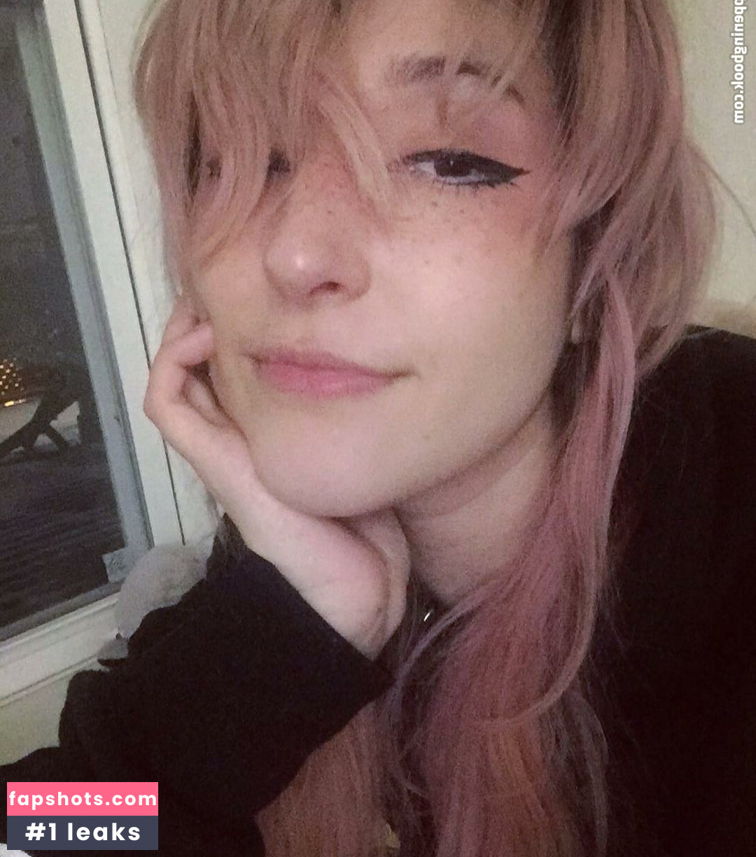 Seafoam Kitten's ASMR gallery photo #11