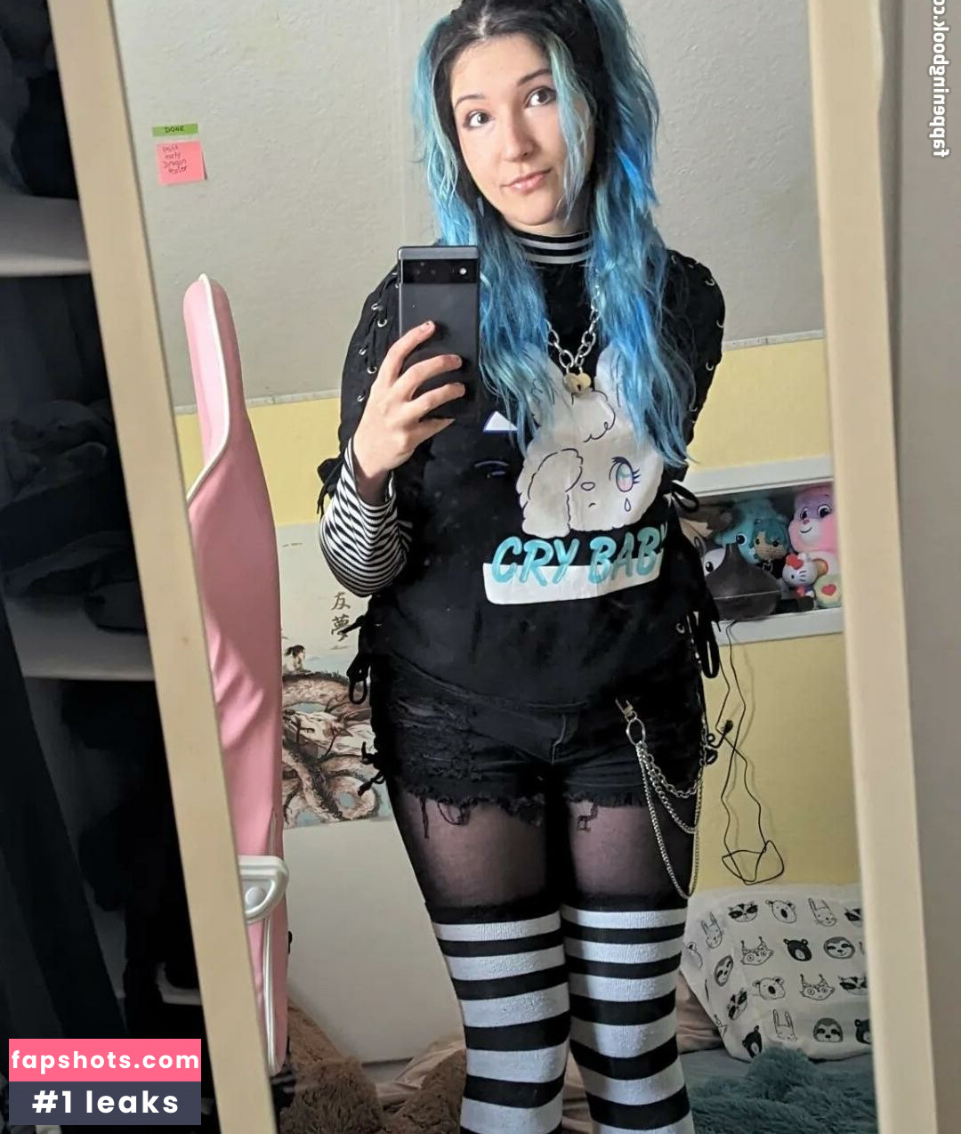 Seafoam Kitten's ASMR gallery photo #3