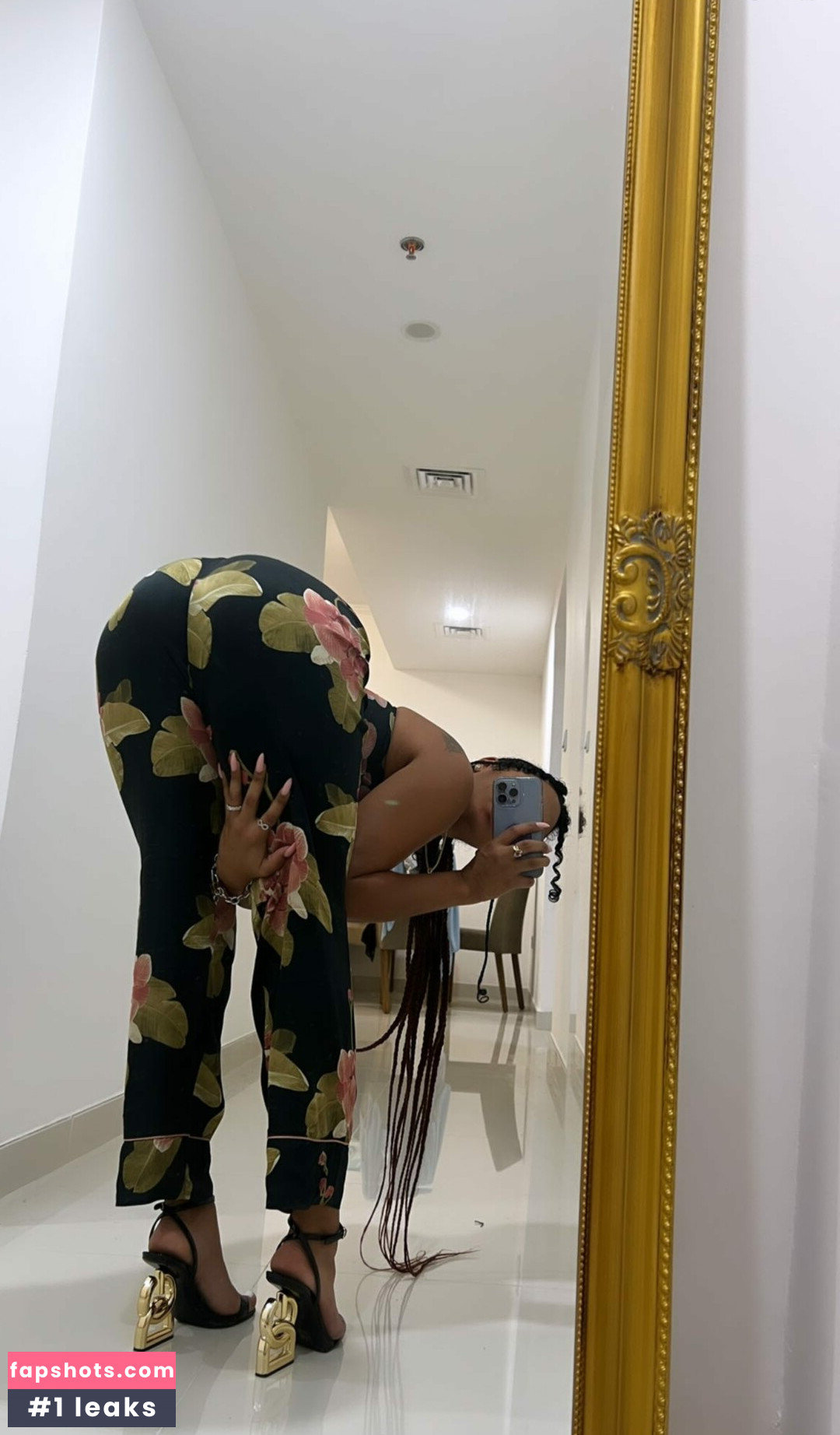 Secret_bombshell Kriz