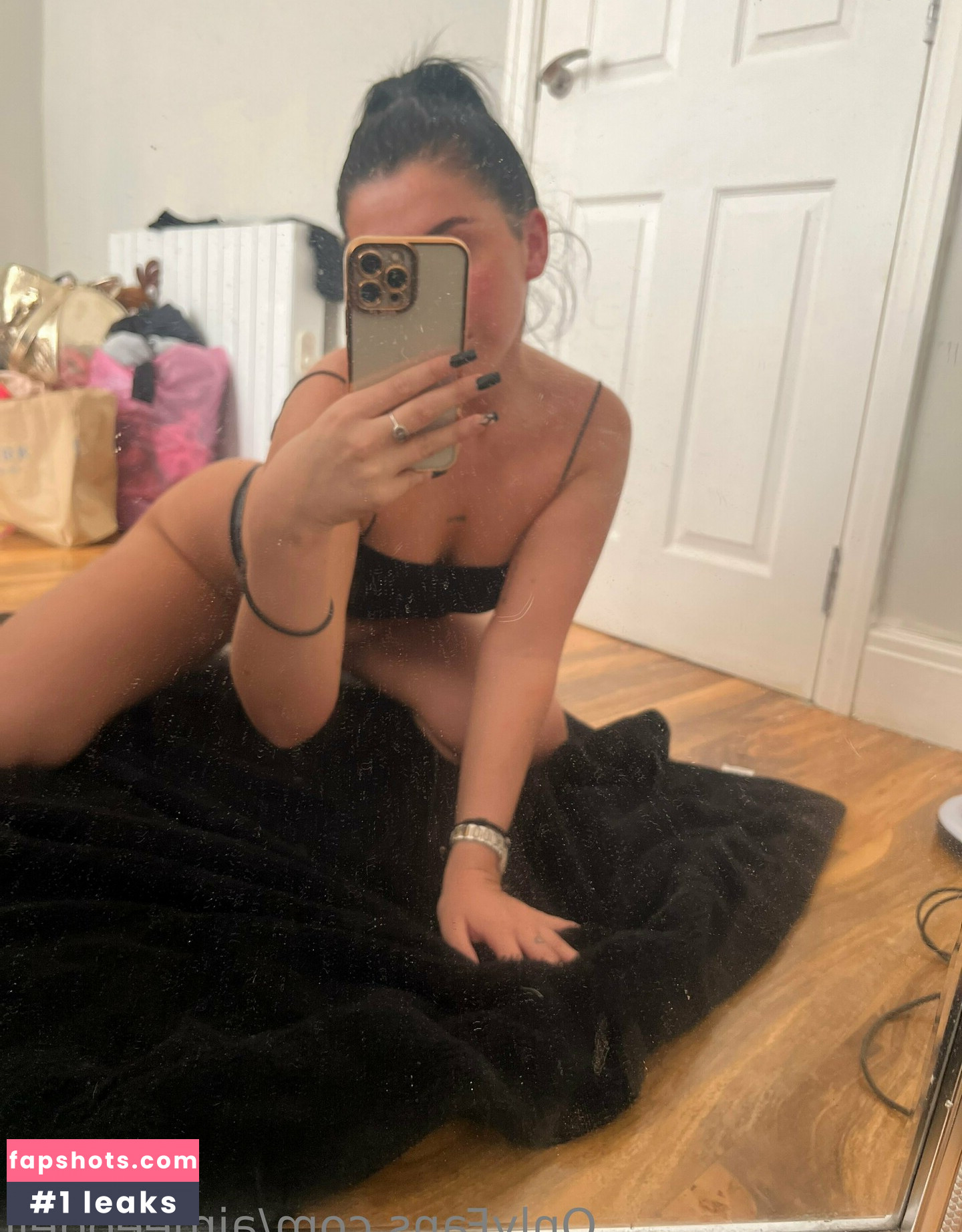 secretamber2 gallery photo #3