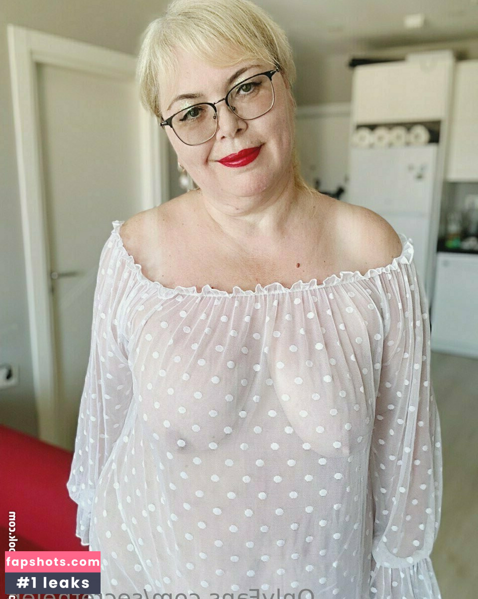 secrethelen gallery photo #2