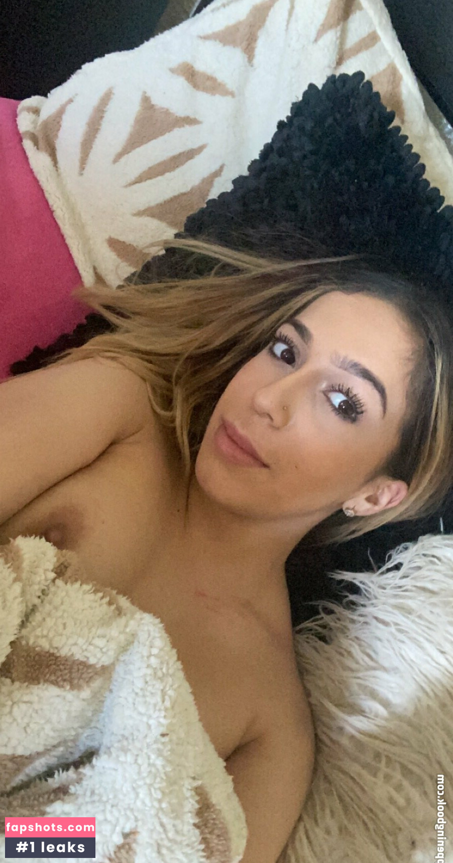 seenaughtynadia gallery photo #61