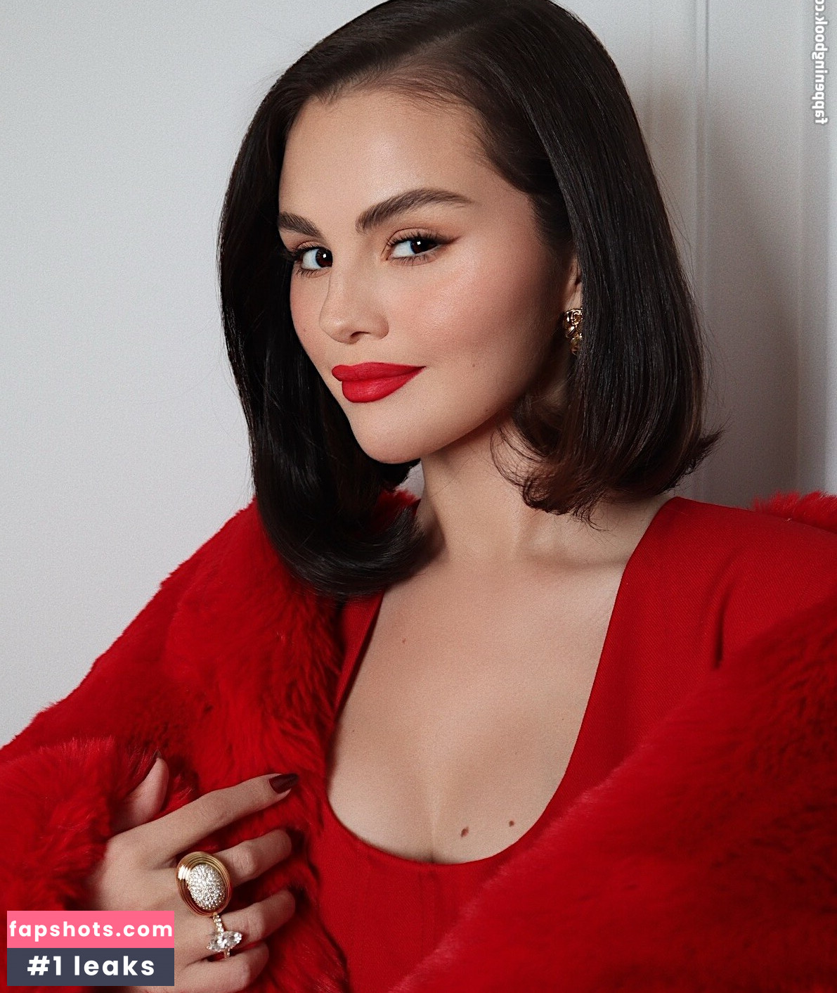 Selena Gomez gallery photo #153