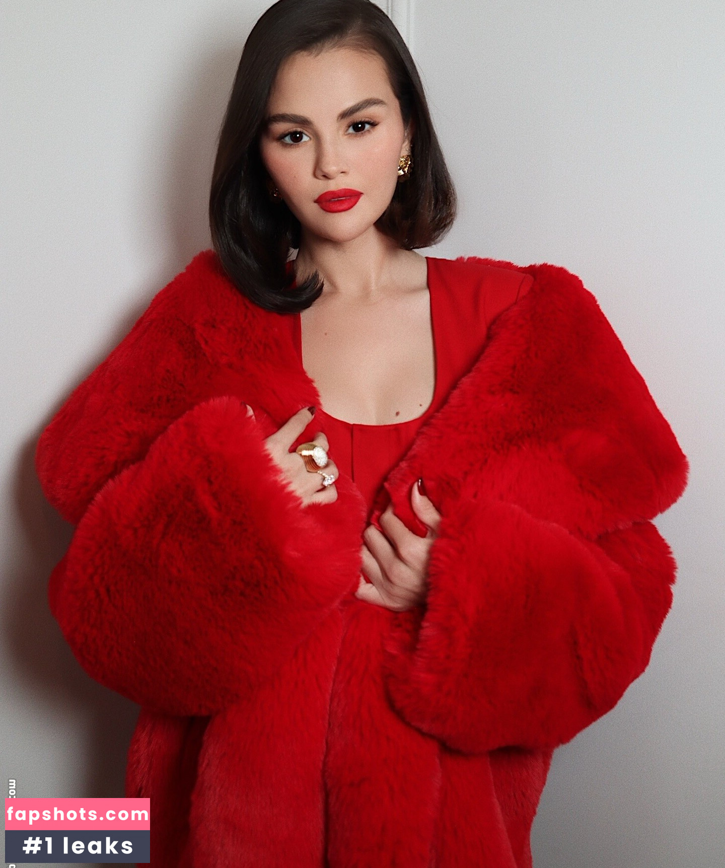 Selena Gomez gallery photo #156