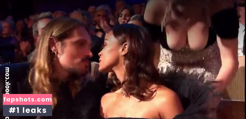 Selena Gomez gallery photo #160