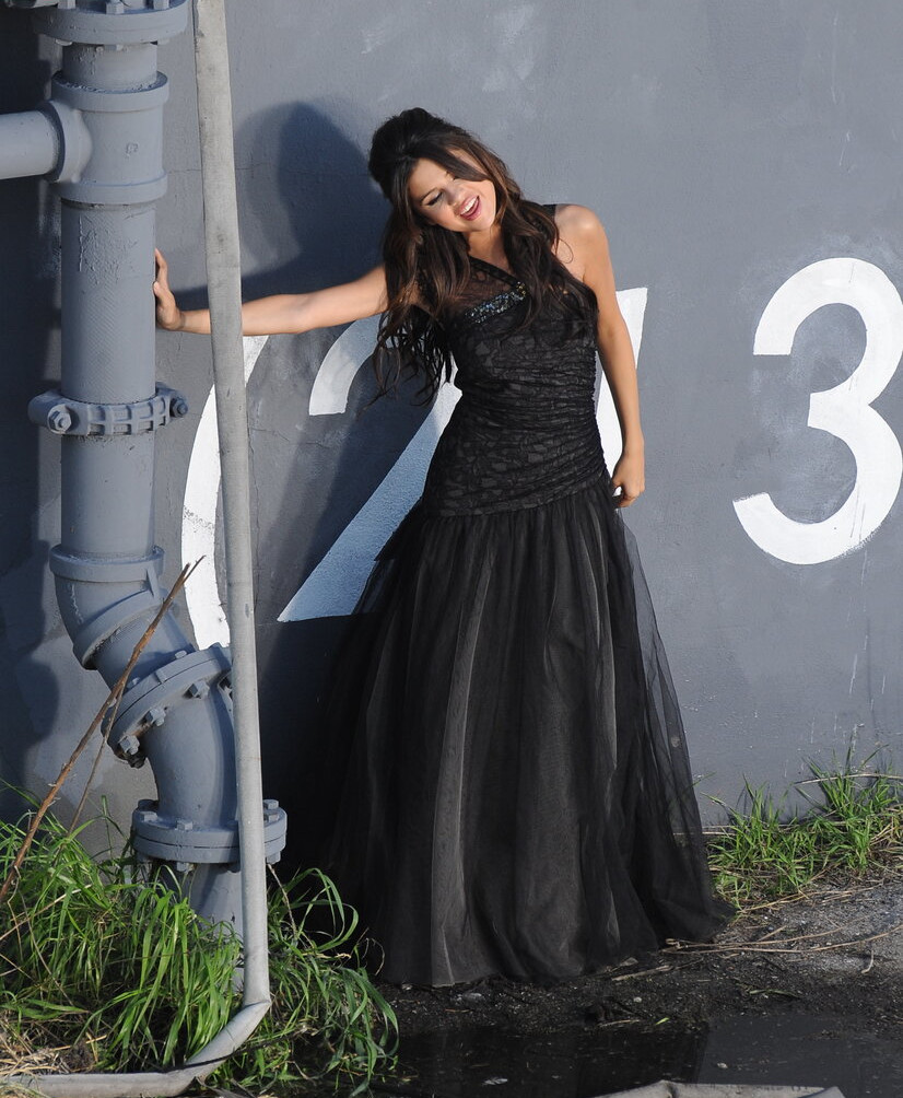 selena-gomez gallery photo #1941