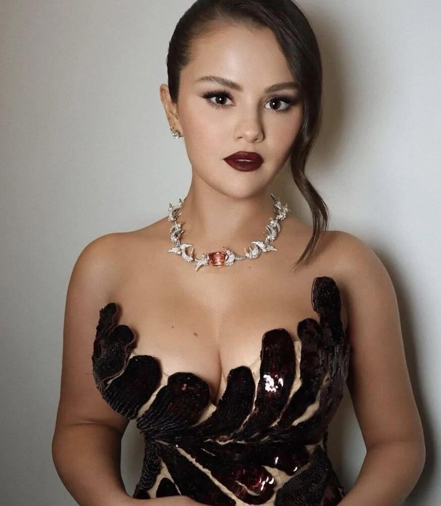 selena-gomez gallery photo #2849