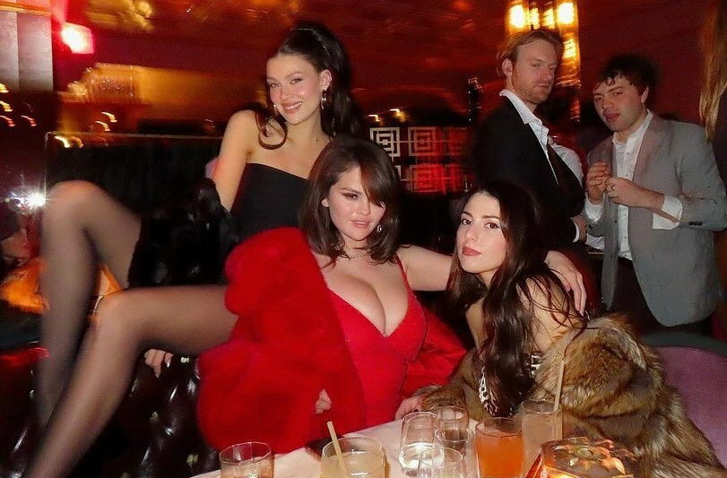 selena-gomez gallery photo #2887
