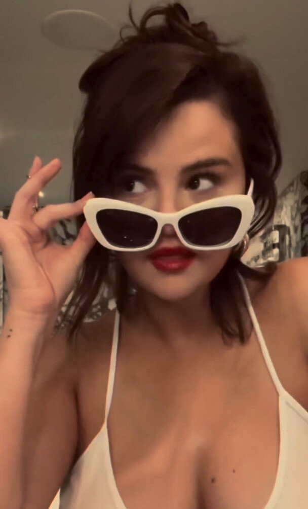 selena-gomez gallery photo #3096