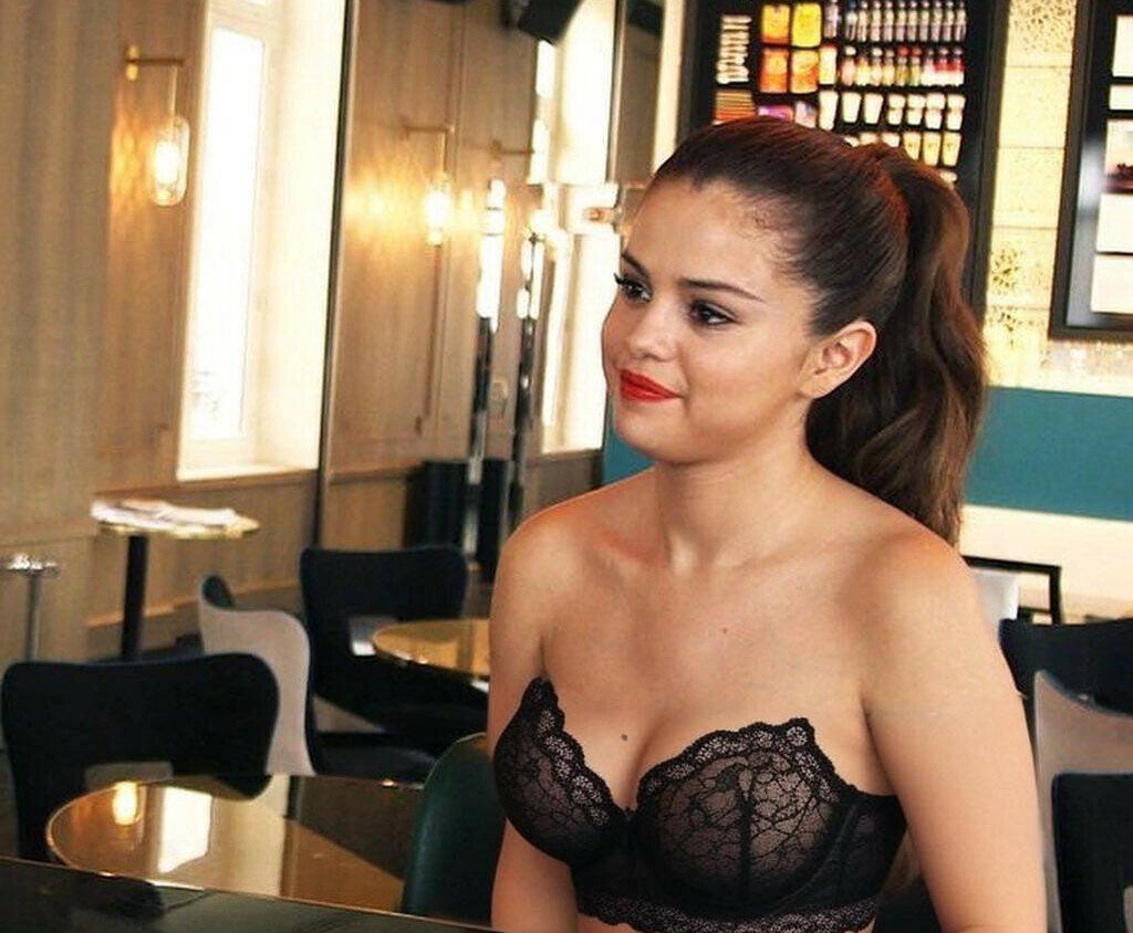 selena-gomez gallery photo #3285