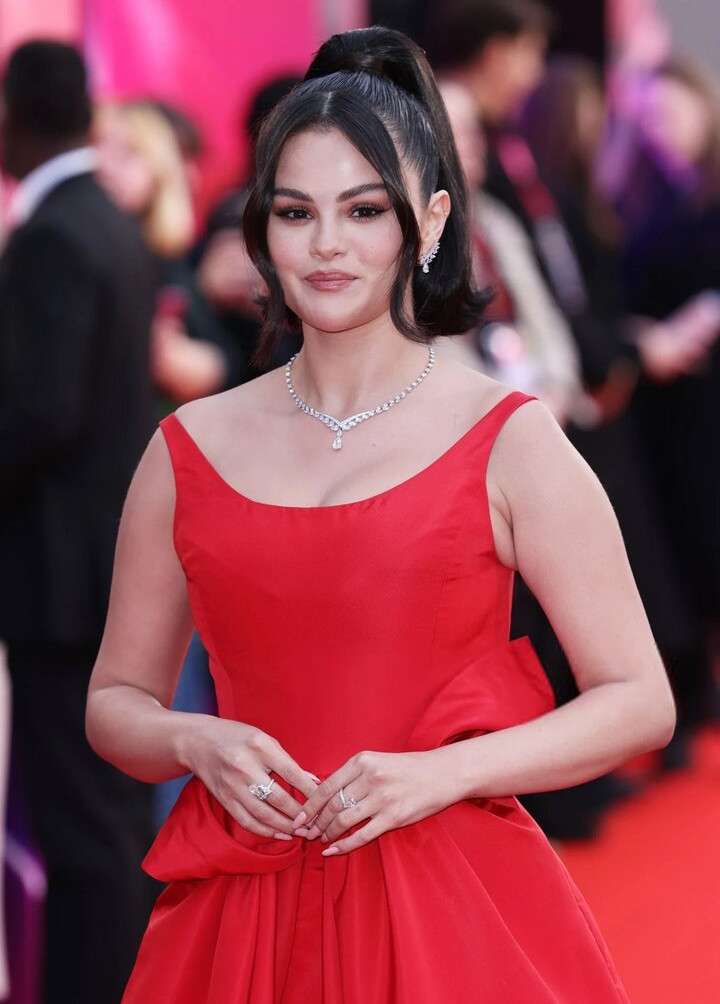 selena-gomez gallery photo #34