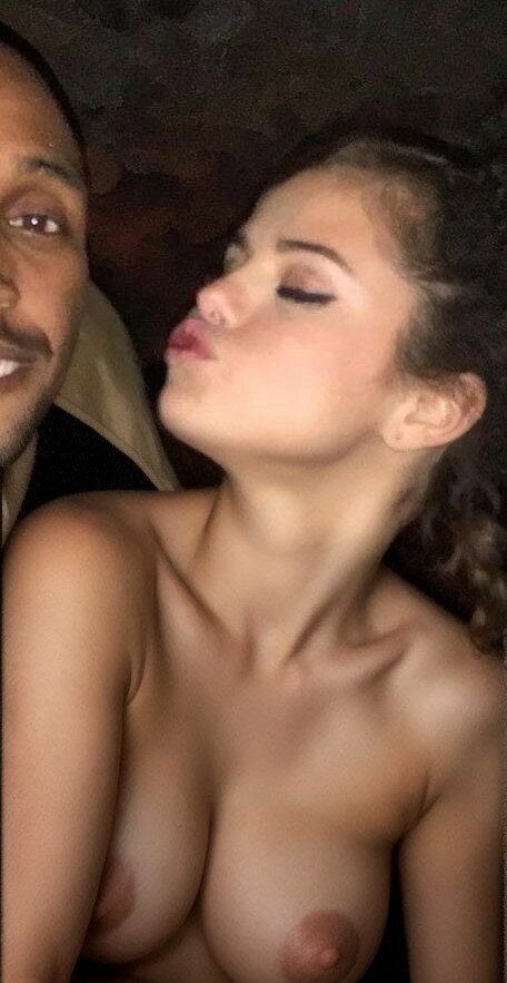 selena-gomez gallery photo #3312