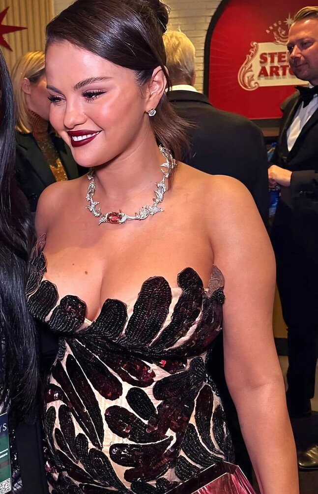 selena-gomez gallery photo #3364