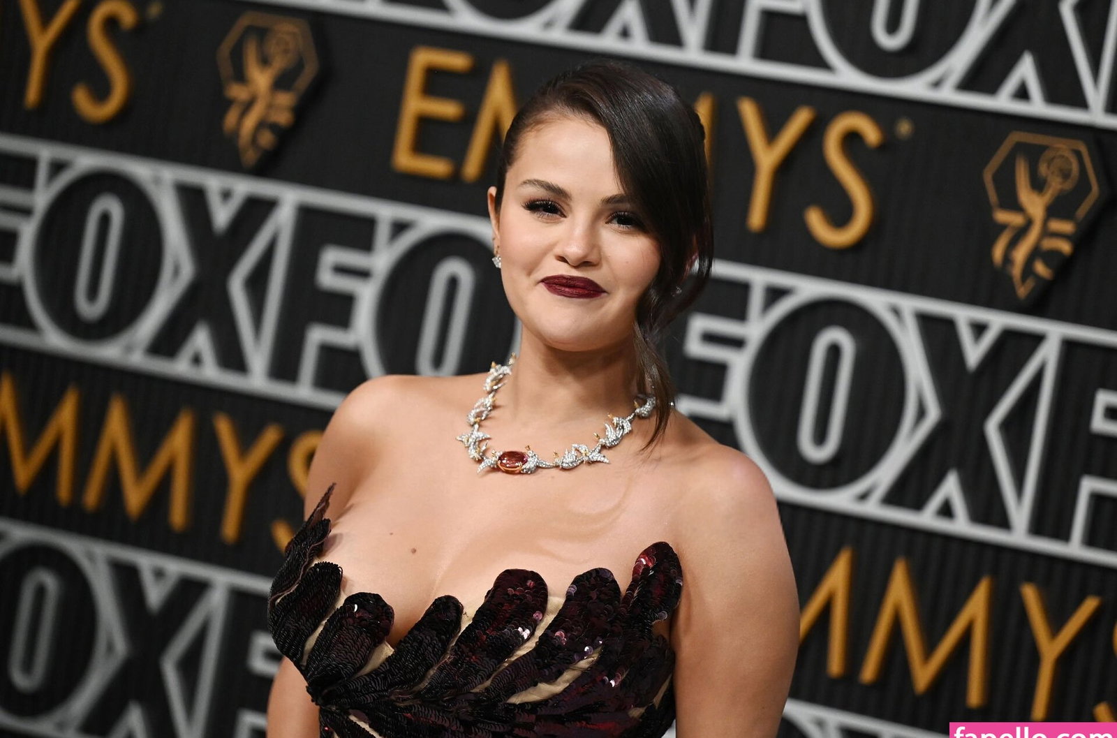 selena-gomez gallery photo #3367