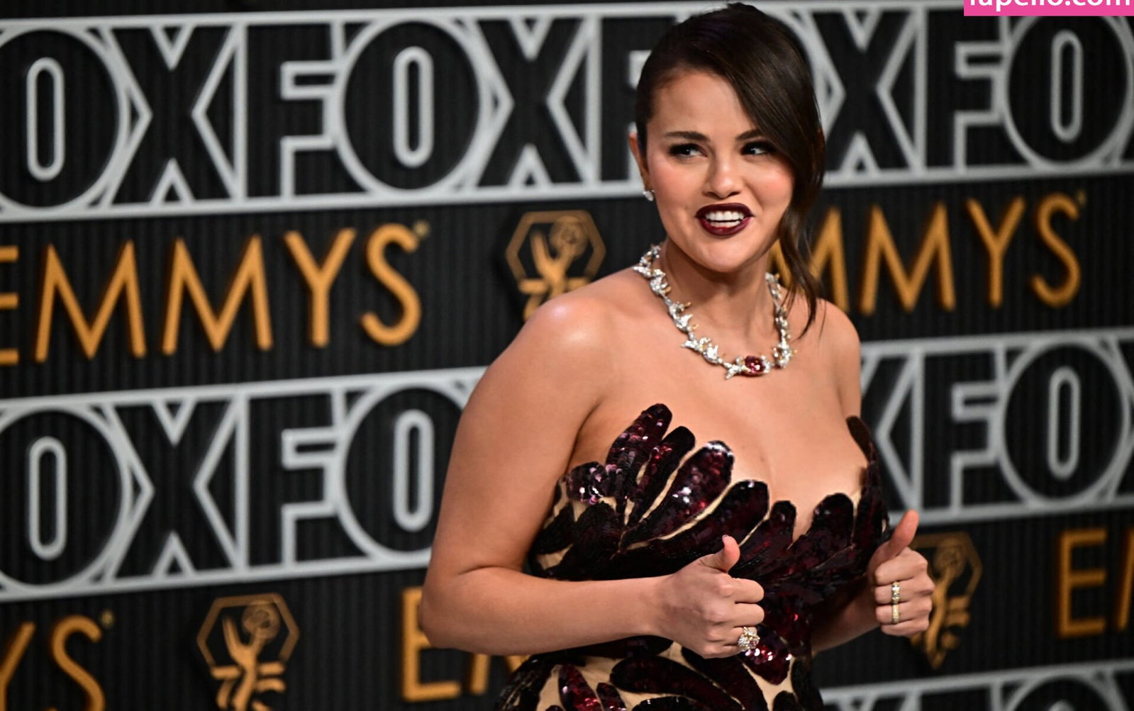 selena-gomez gallery photo #3370