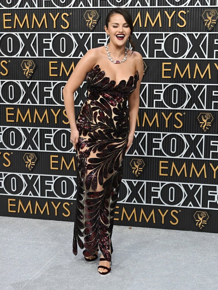 selena-gomez gallery photo #3375