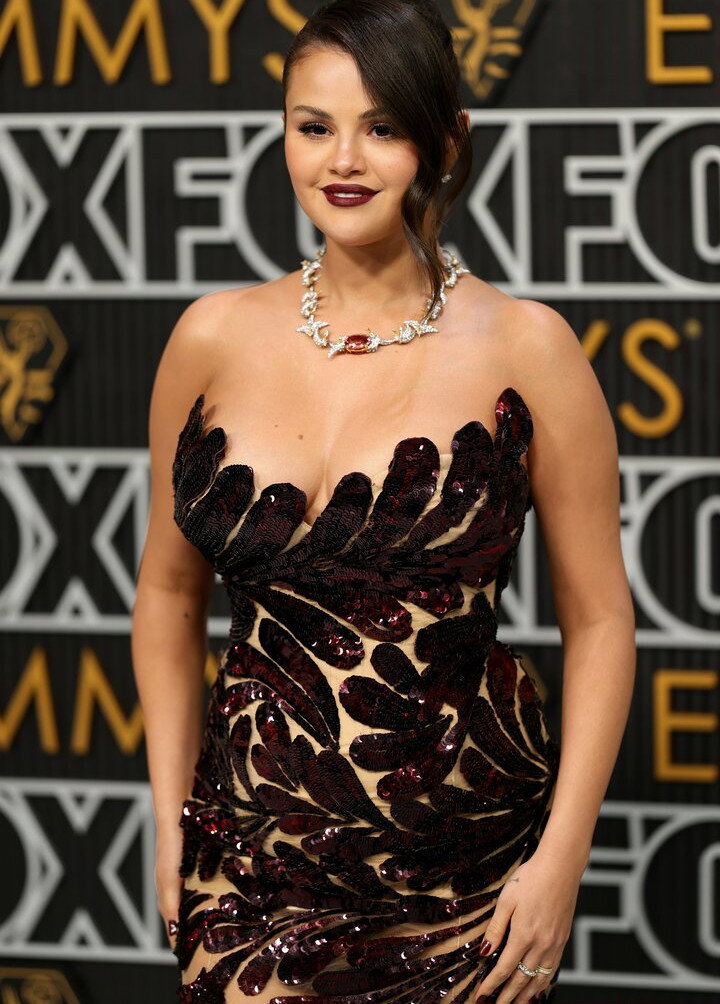 selena-gomez gallery photo #3380