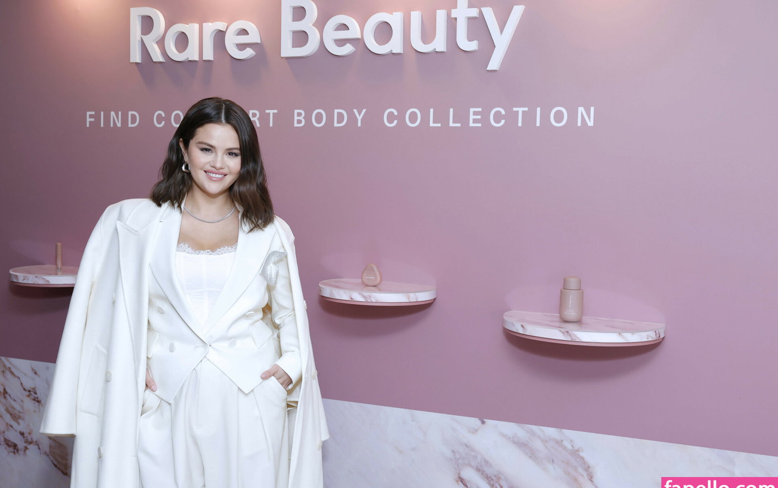 selena-gomez gallery photo #3490