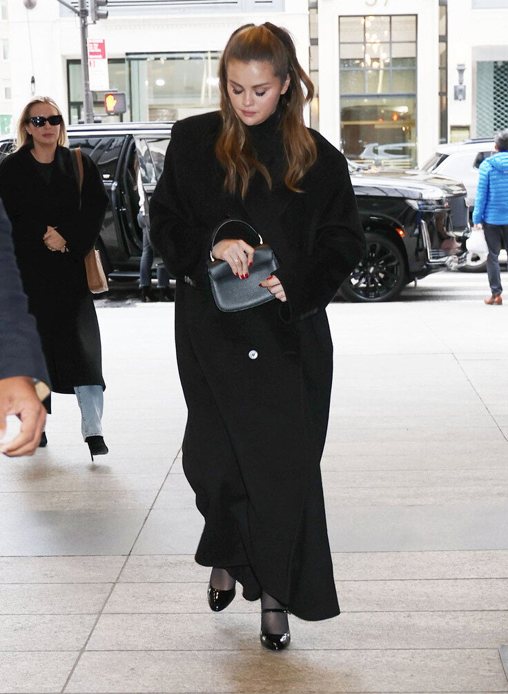 selena-gomez gallery photo #3677