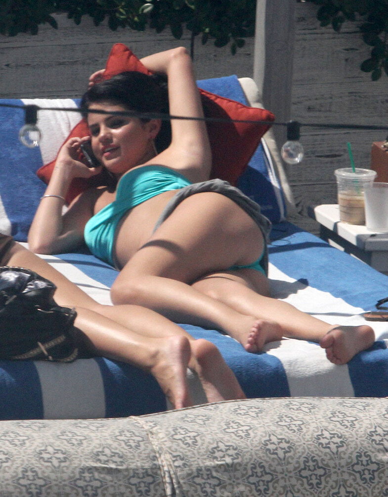 selena-gomez gallery photo #6328