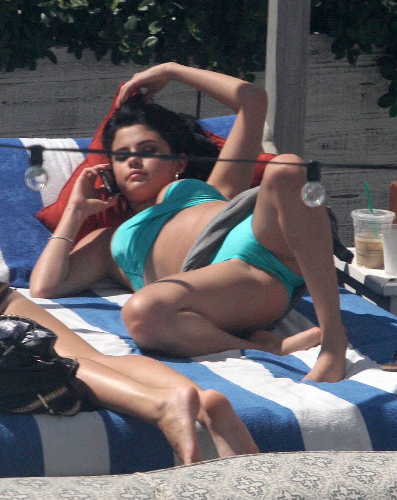 selena-gomez gallery photo #6329