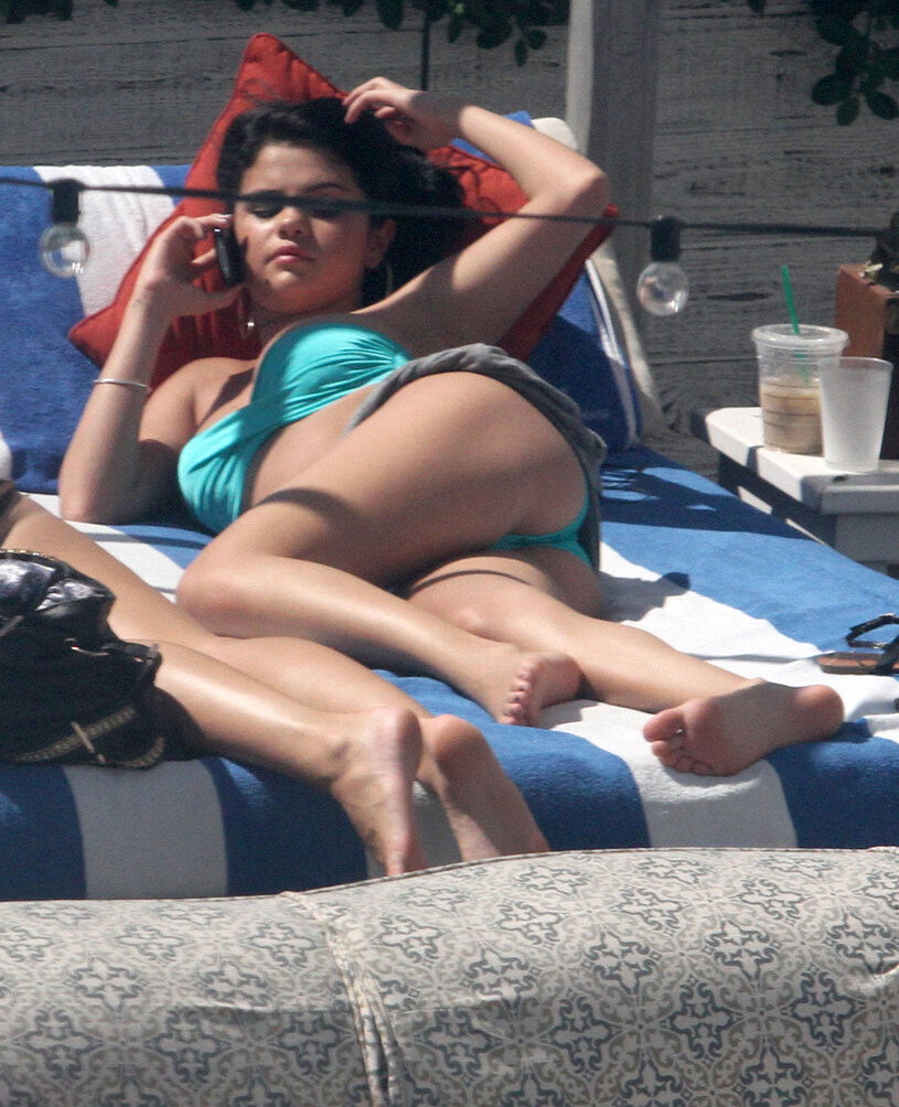 selena-gomez gallery photo #6335