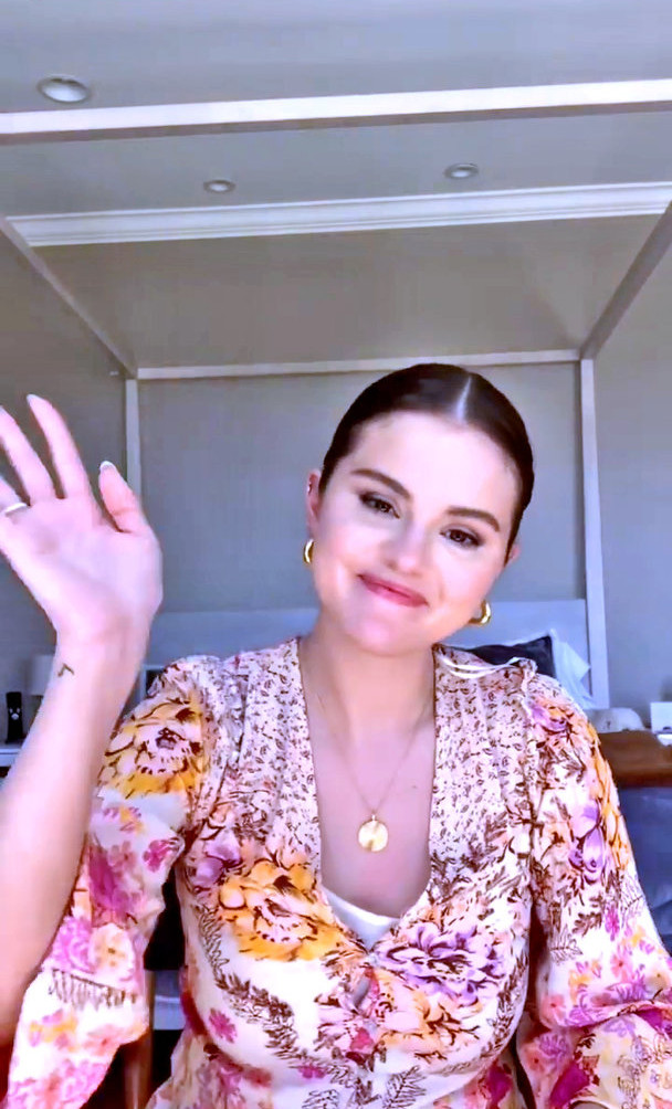 selena-gomez gallery photo #7009