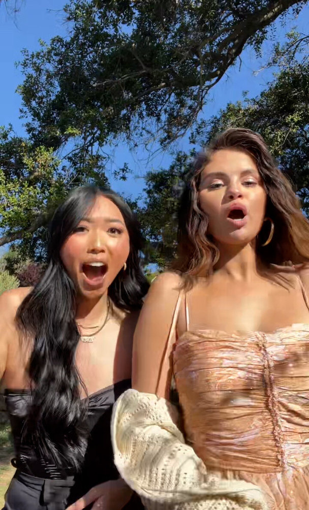 selena-gomez gallery photo #7075