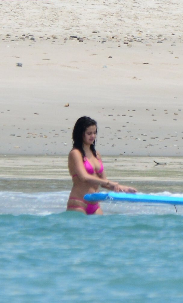 selena-gomez gallery photo #7142