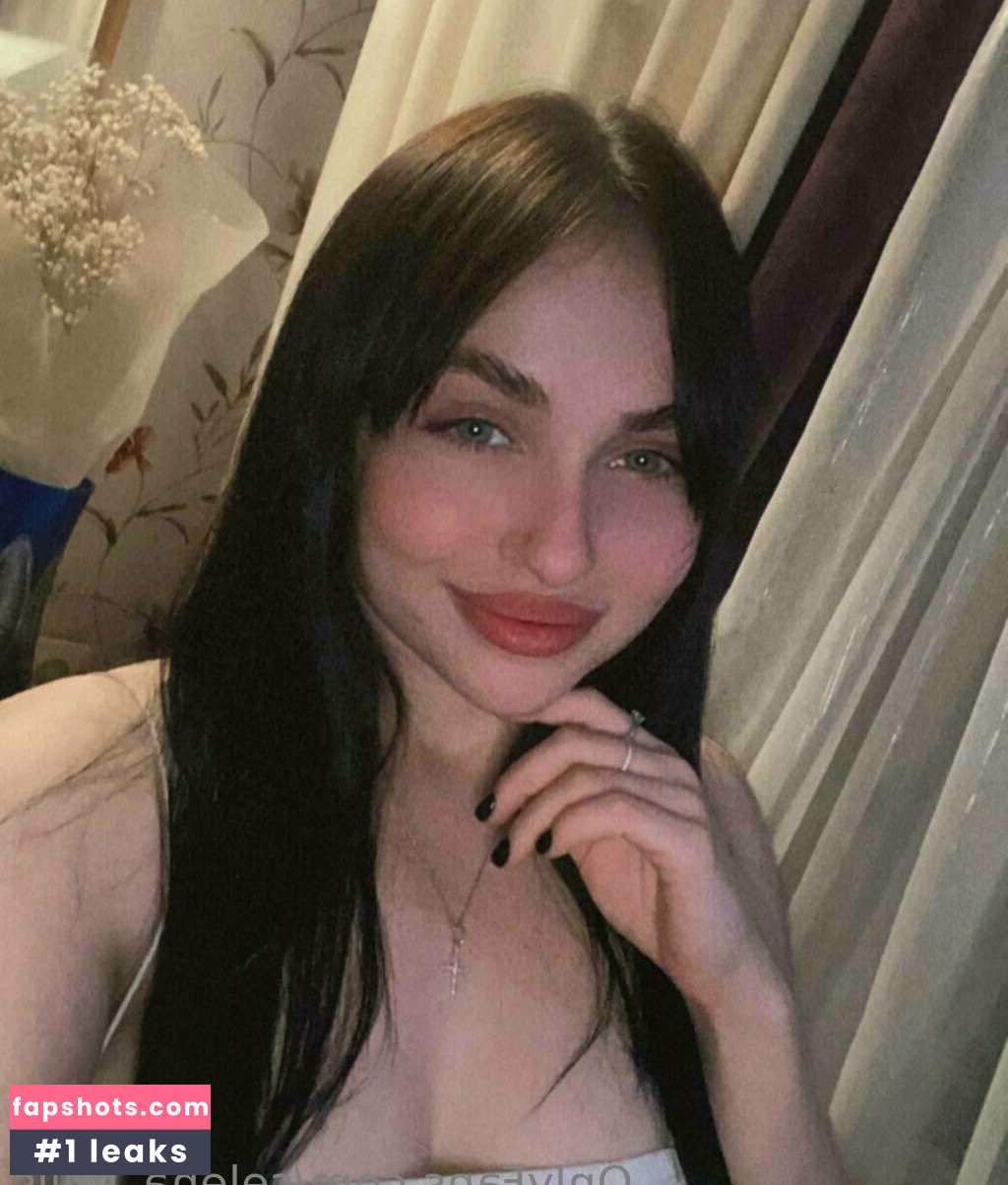 selena_mills gallery photo #16