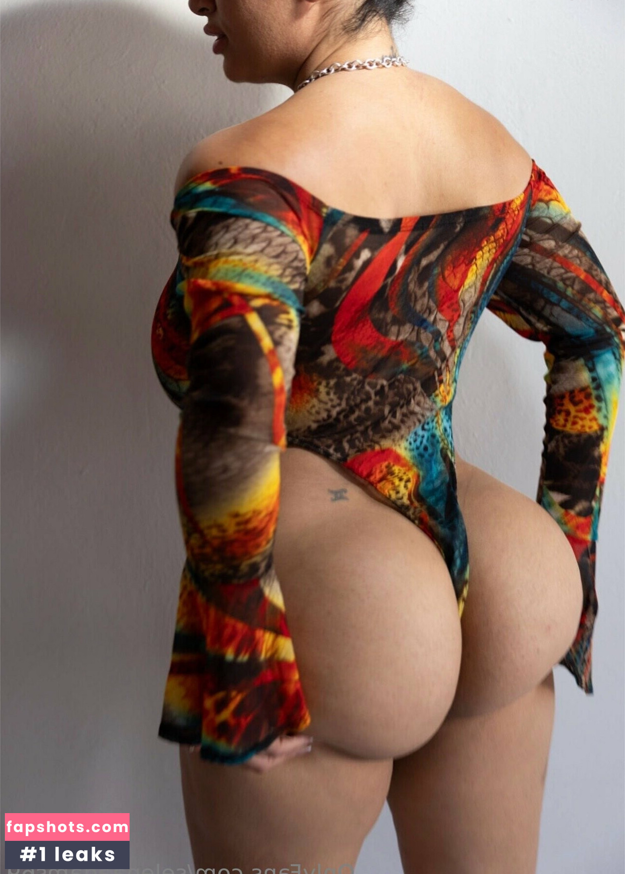 selenaadams69 gallery photo #16