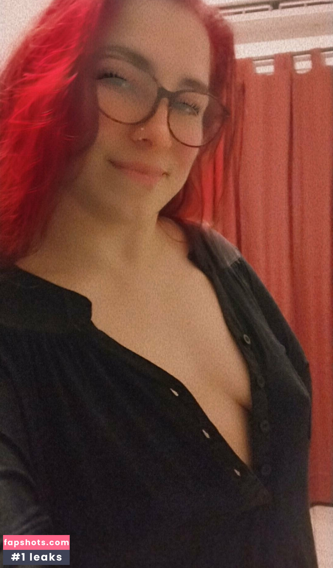 selenaonfire gallery photo #8